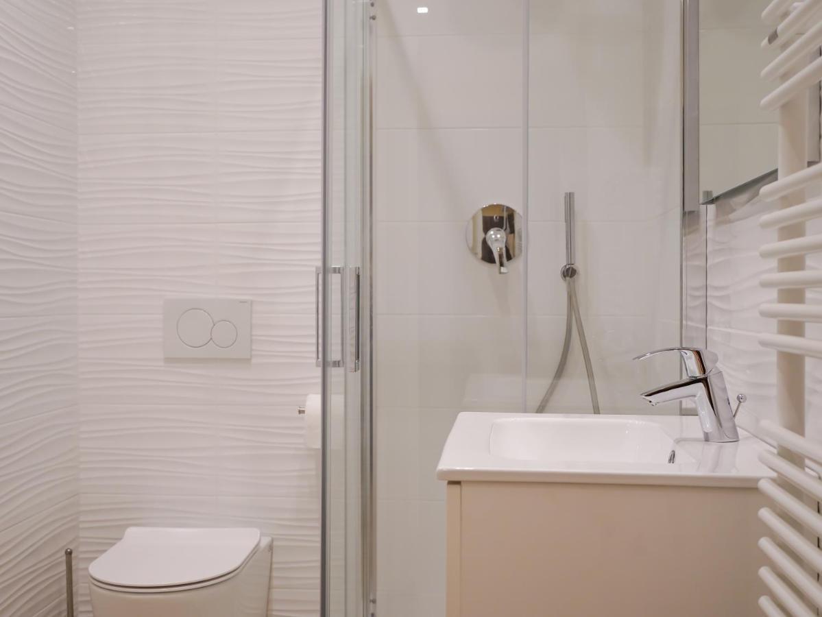 Adria Luxury Residence - Centro Trieste Luaran gambar