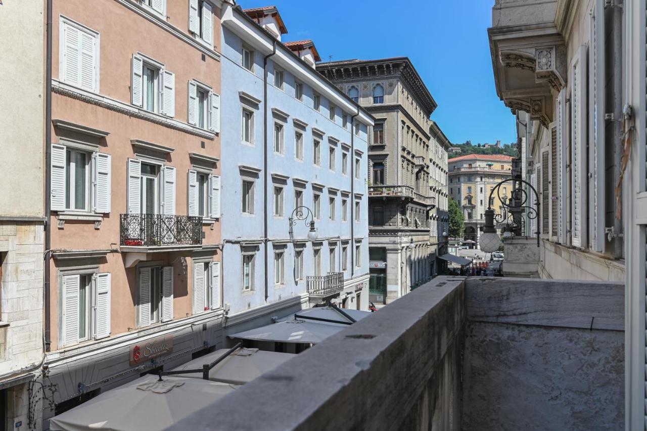 Adria Luxury Residence - Centro Trieste Luaran gambar