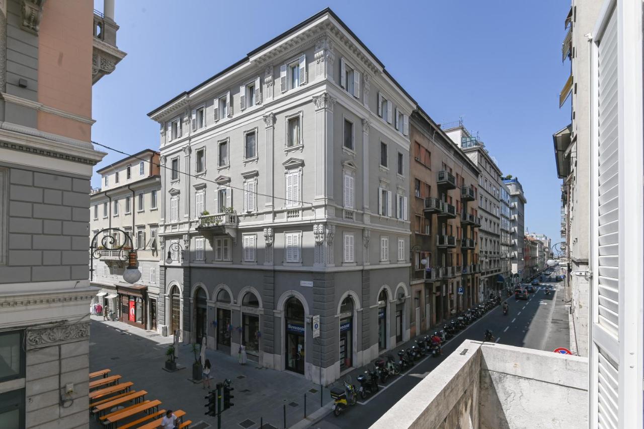Adria Luxury Residence - Centro Trieste Luaran gambar
