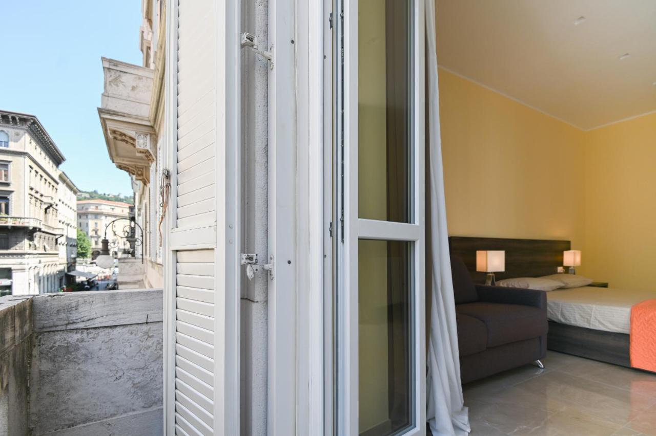 Adria Luxury Residence - Centro Trieste Luaran gambar
